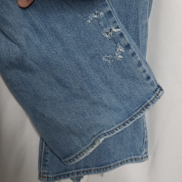 AEO Women's Distressed Artist Flare Jeans Sz 6R - Picture 5 of 12